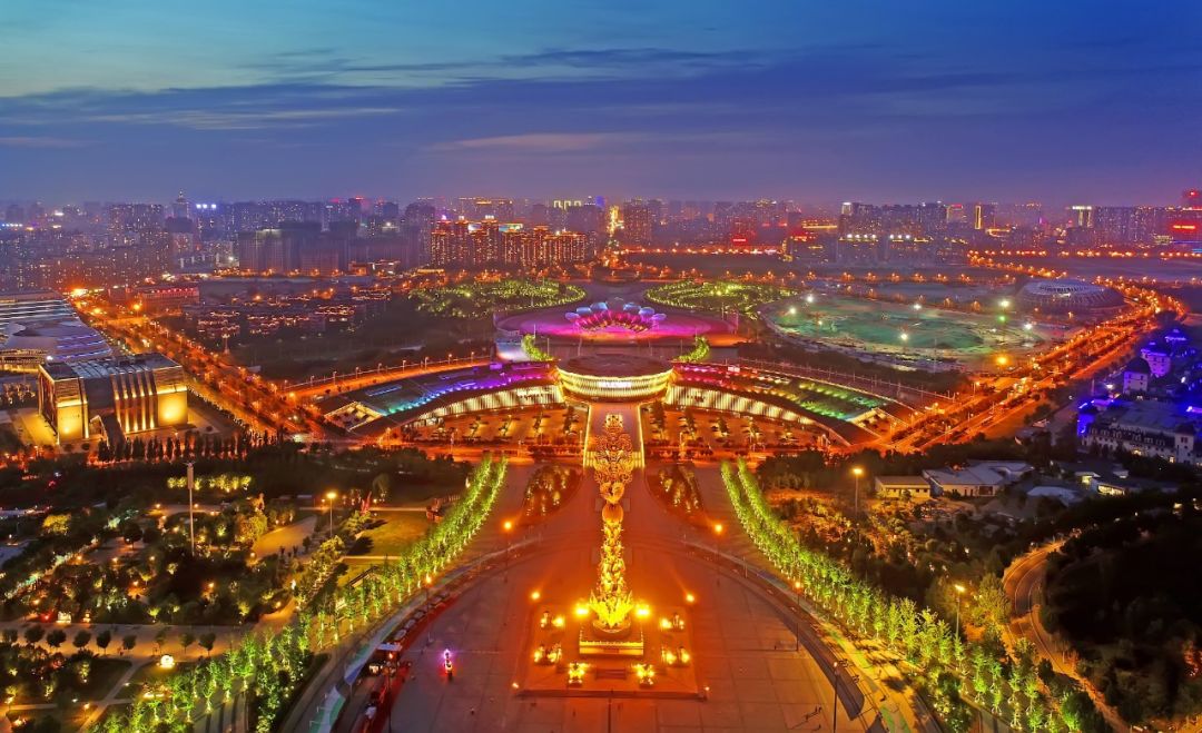 唐山,活力四溢的现代都市掠影